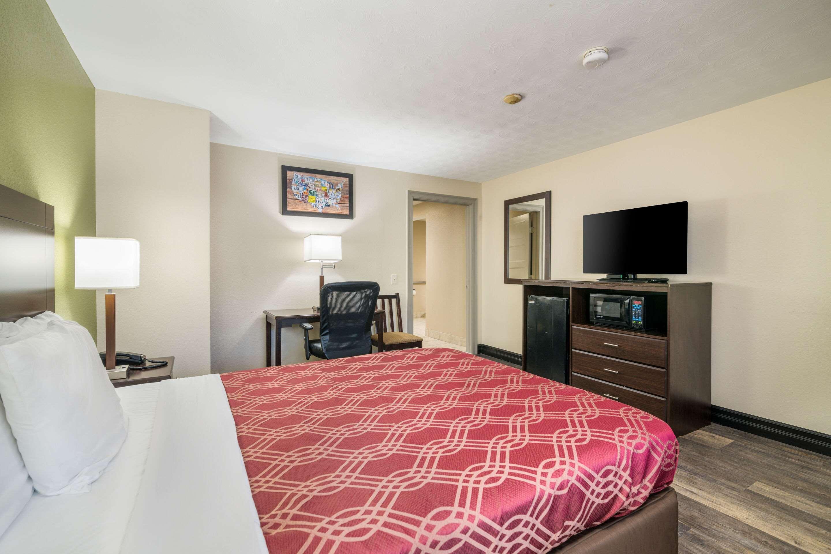 Econo Lodge Boston-Молдън Екстериор снимка