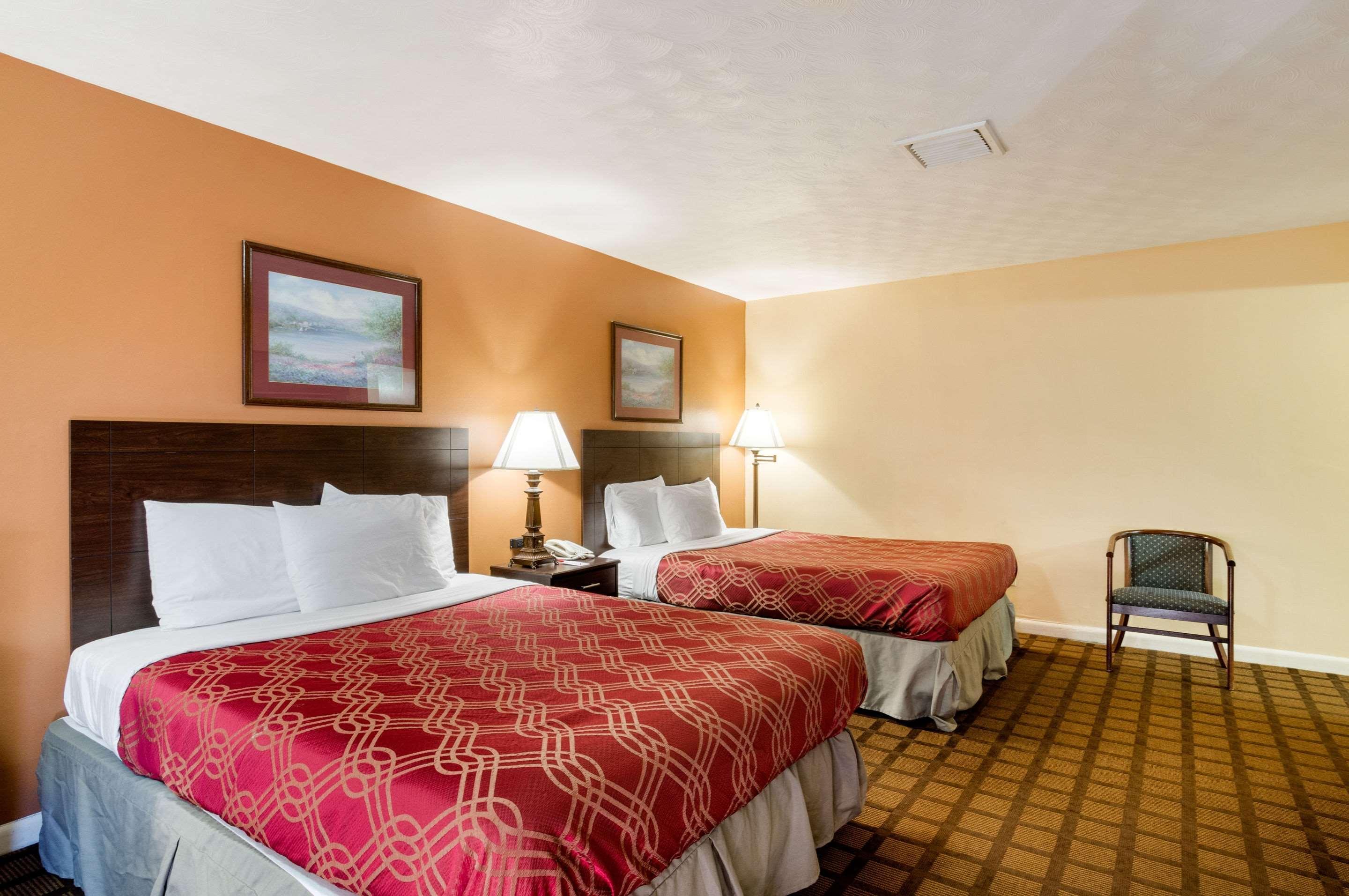 Econo Lodge Boston-Молдън Екстериор снимка
