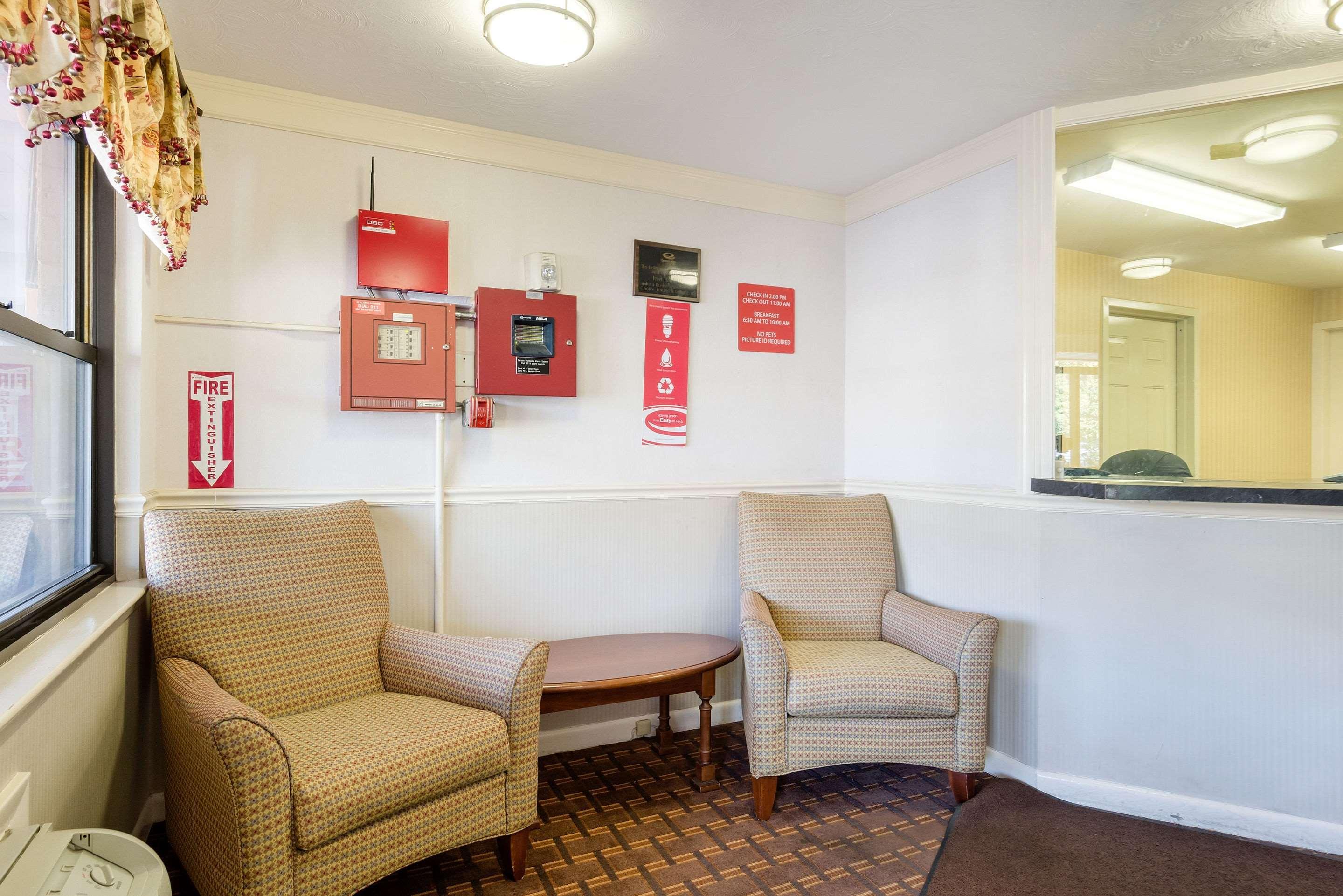 Econo Lodge Boston-Молдън Екстериор снимка