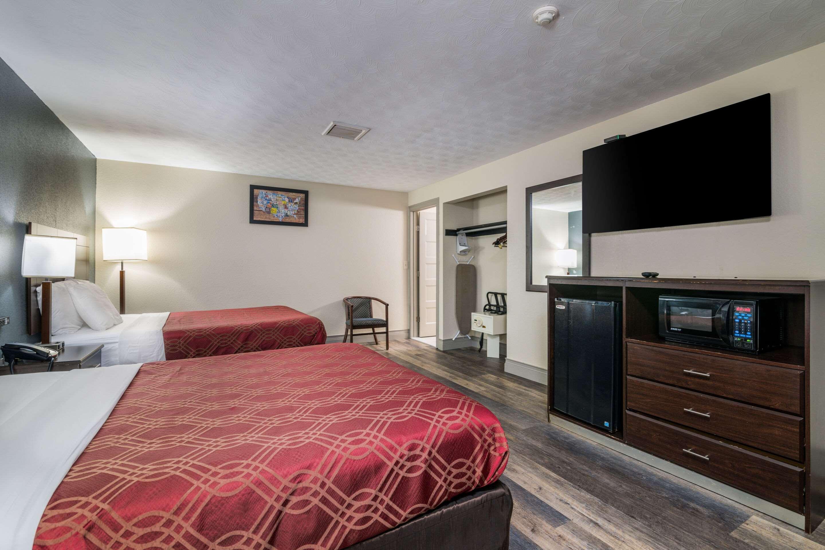 Econo Lodge Boston-Молдън Екстериор снимка