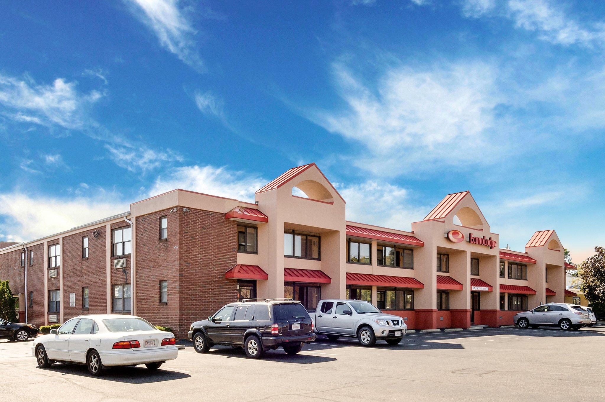 Econo Lodge Boston-Молдън Екстериор снимка