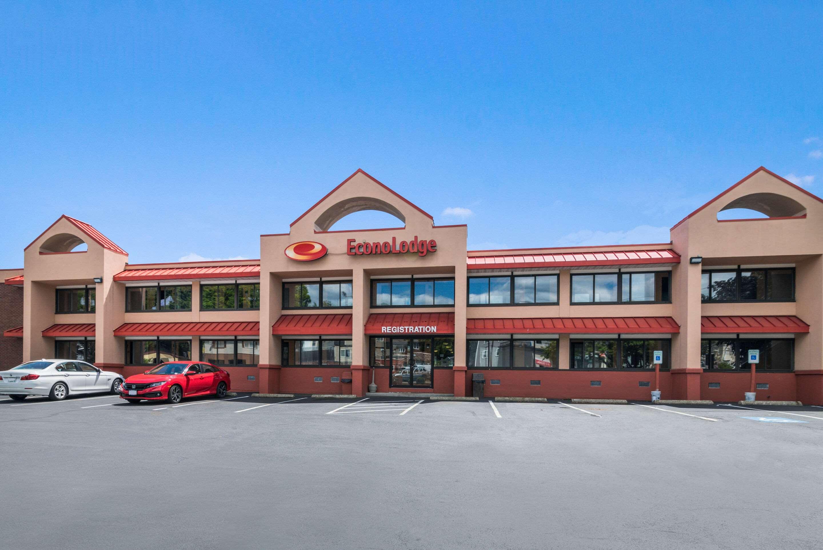 Econo Lodge Boston-Молдън Екстериор снимка