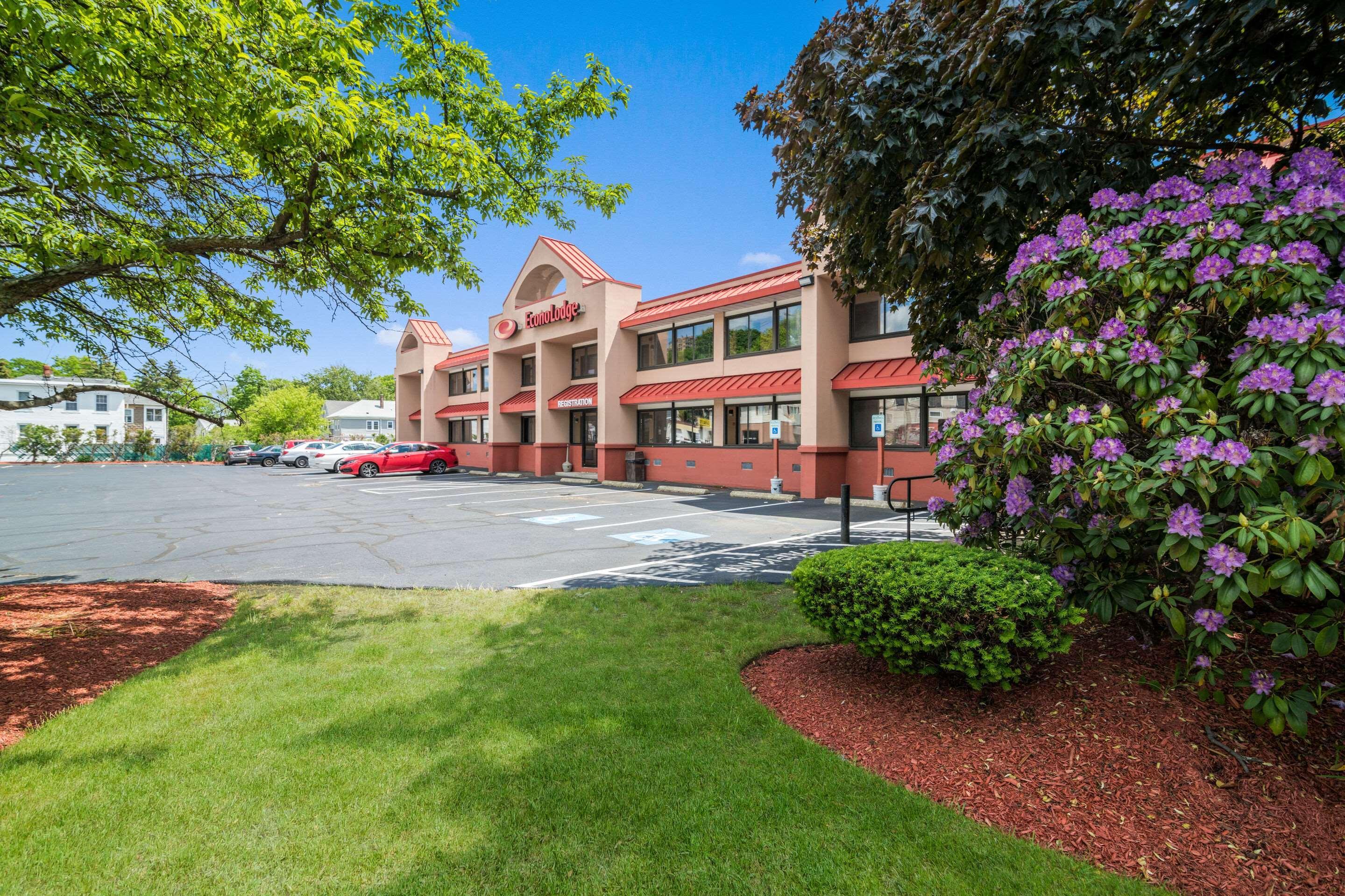 Econo Lodge Boston-Молдън Екстериор снимка