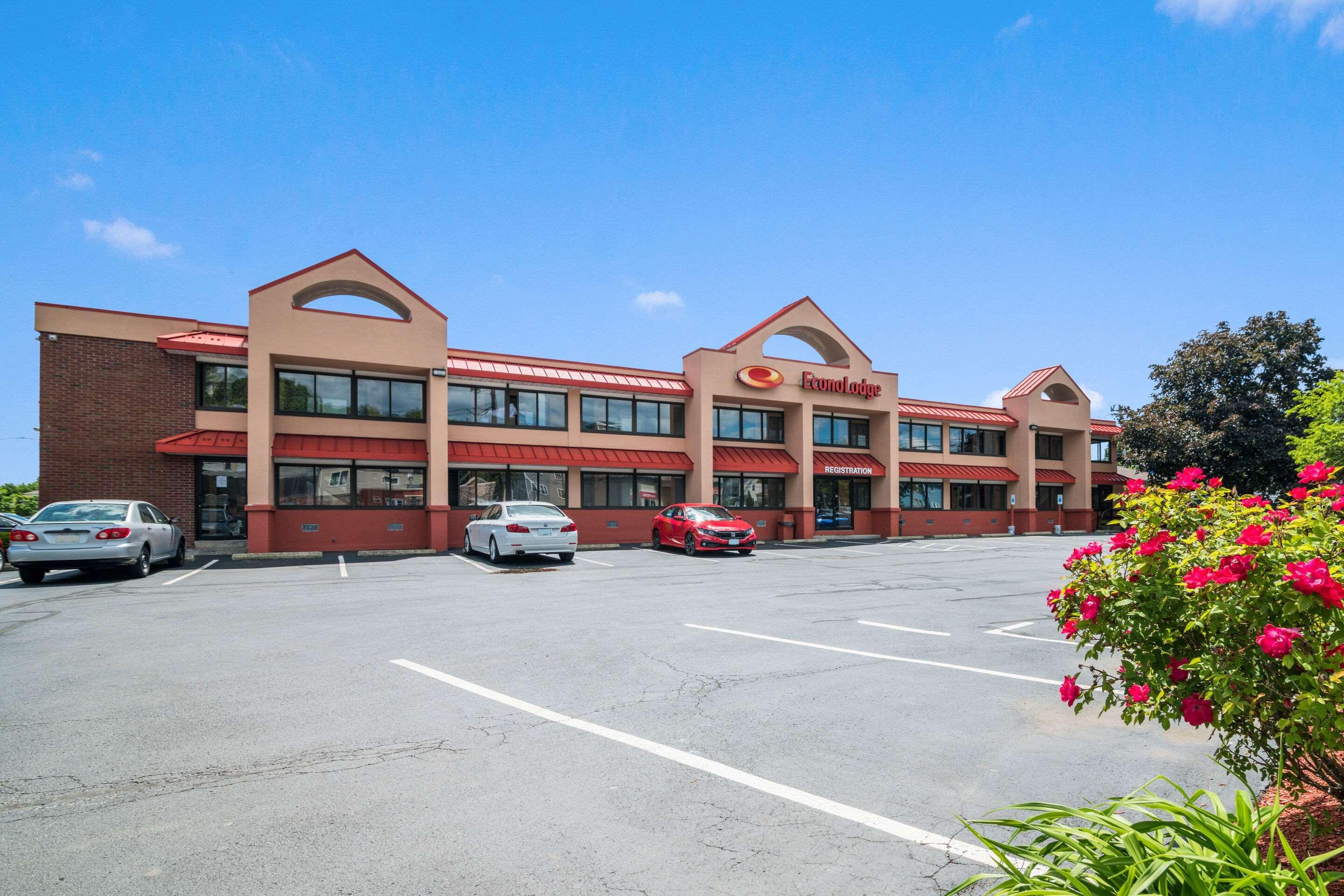 Econo Lodge Boston-Молдън Екстериор снимка